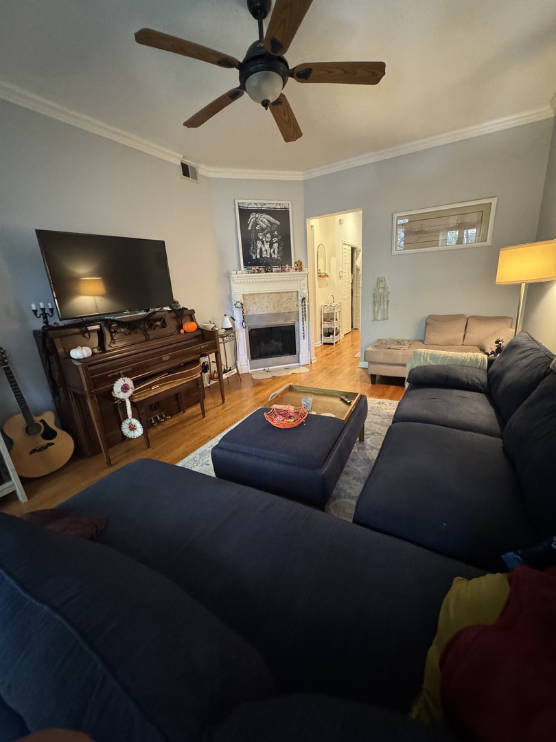 4736 N Magnolia Avenue Unit: 2