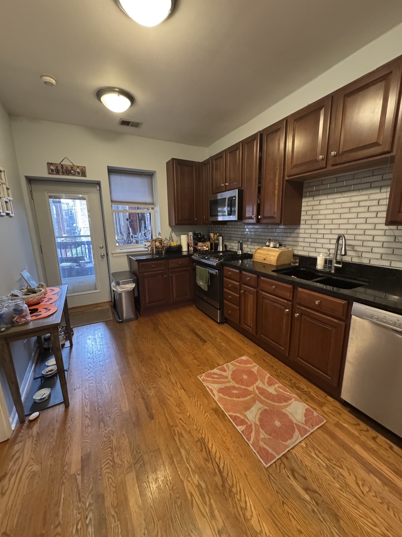 4736 N Magnolia Avenue Unit: 2