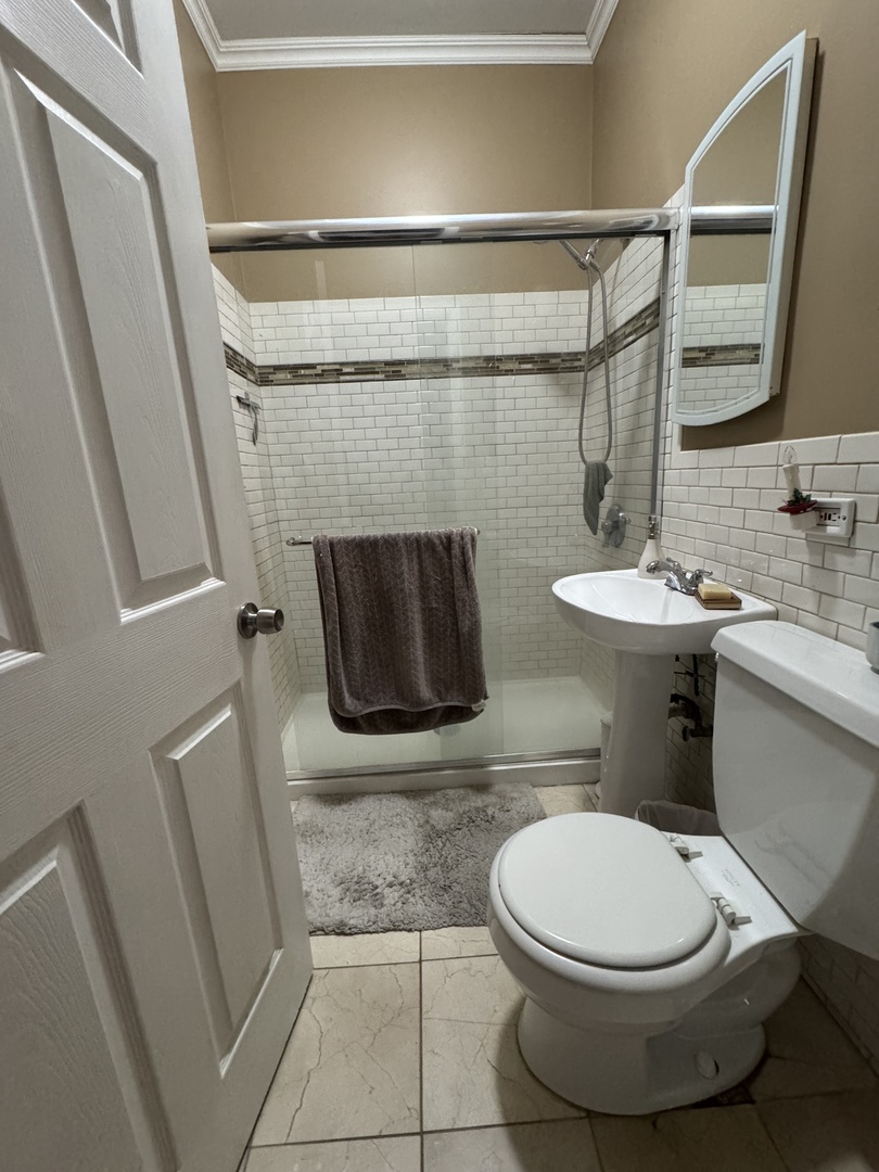 4736 N Magnolia Avenue Unit: 2