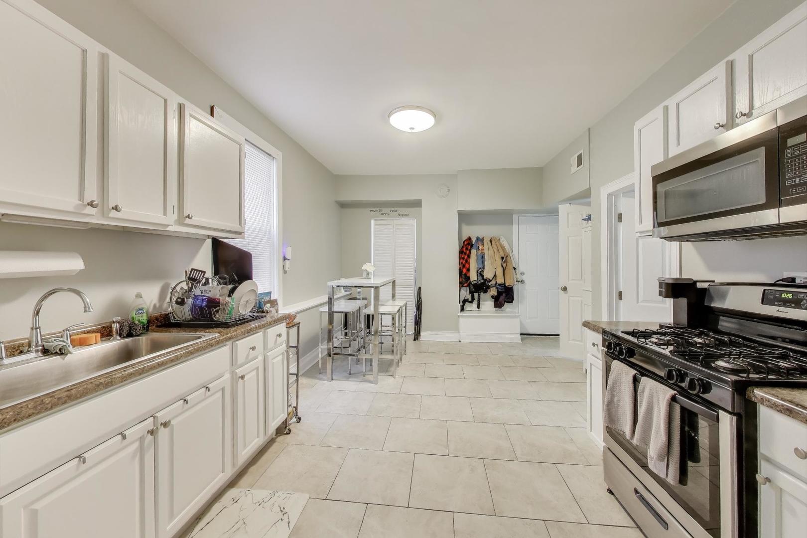 2633 W 23rd Place