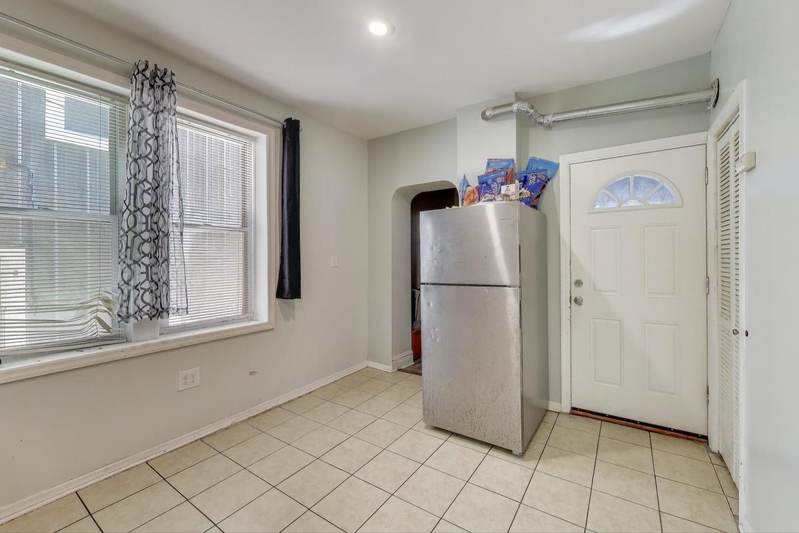 2633 W 23rd Place