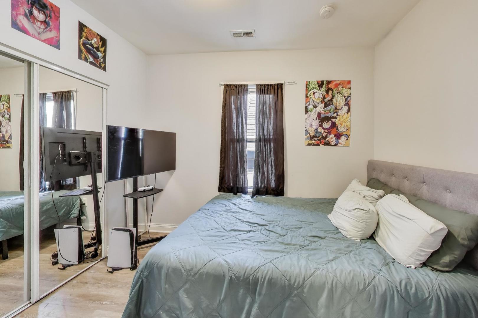 2633 W 23rd Place