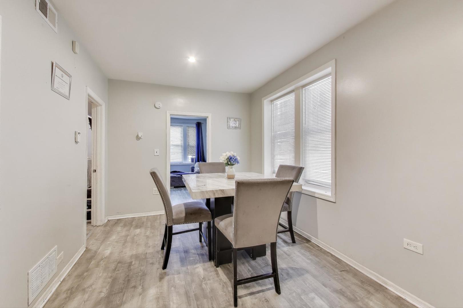 2633 W 23rd Place