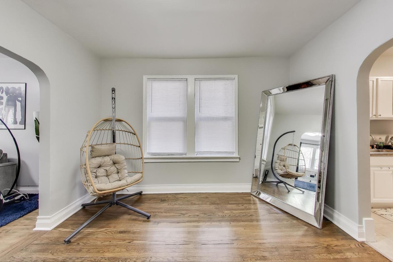 2633 W 23rd Place