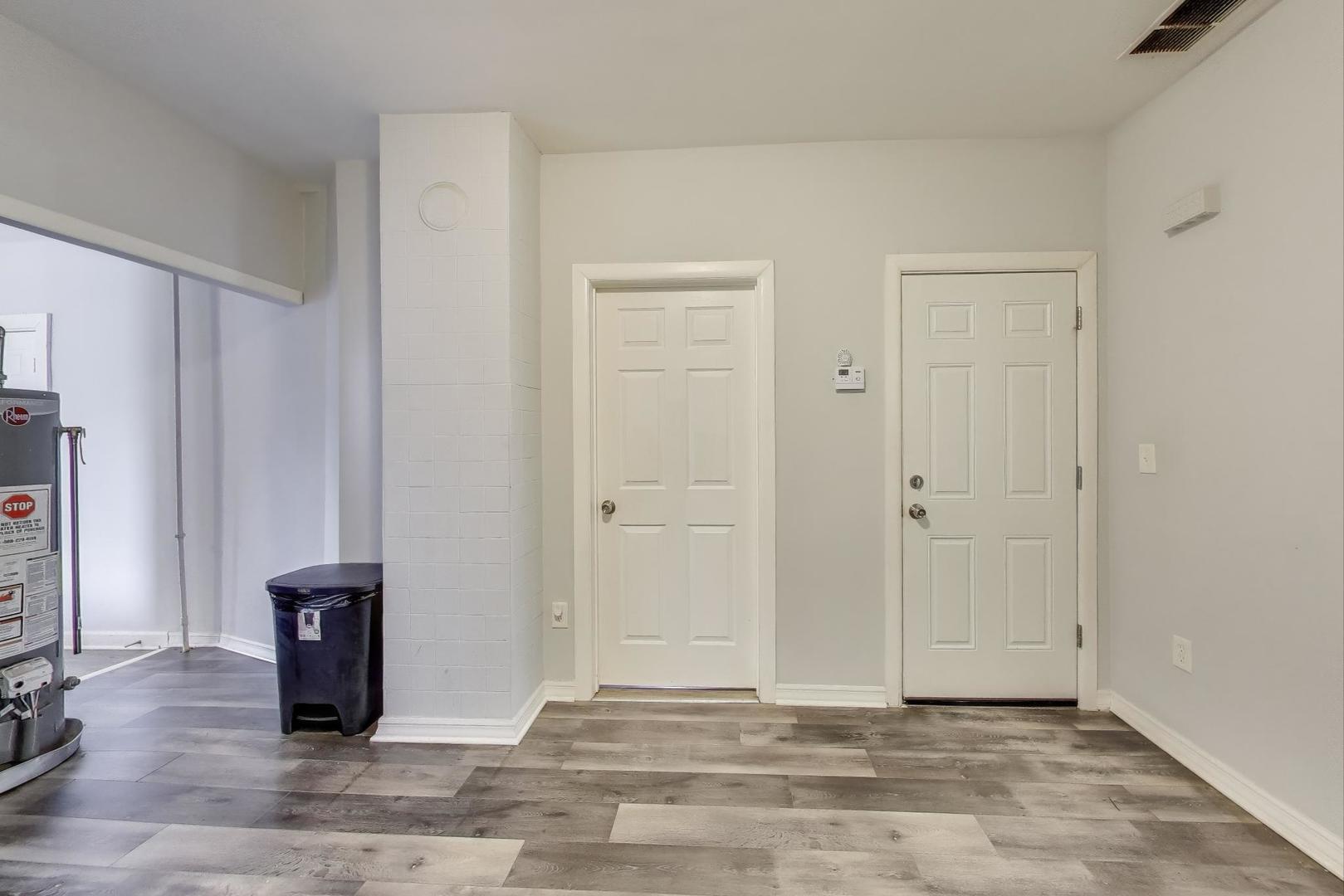 2633 W 23rd Place