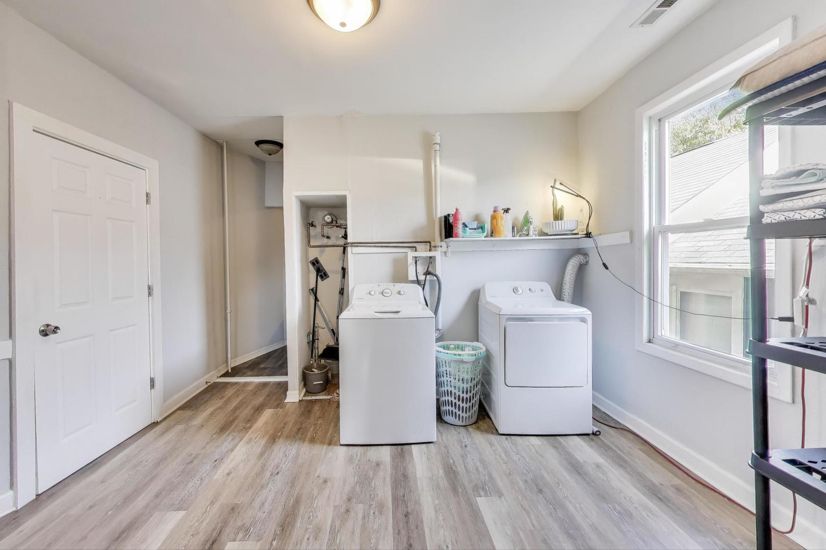 2633 W 23rd Place