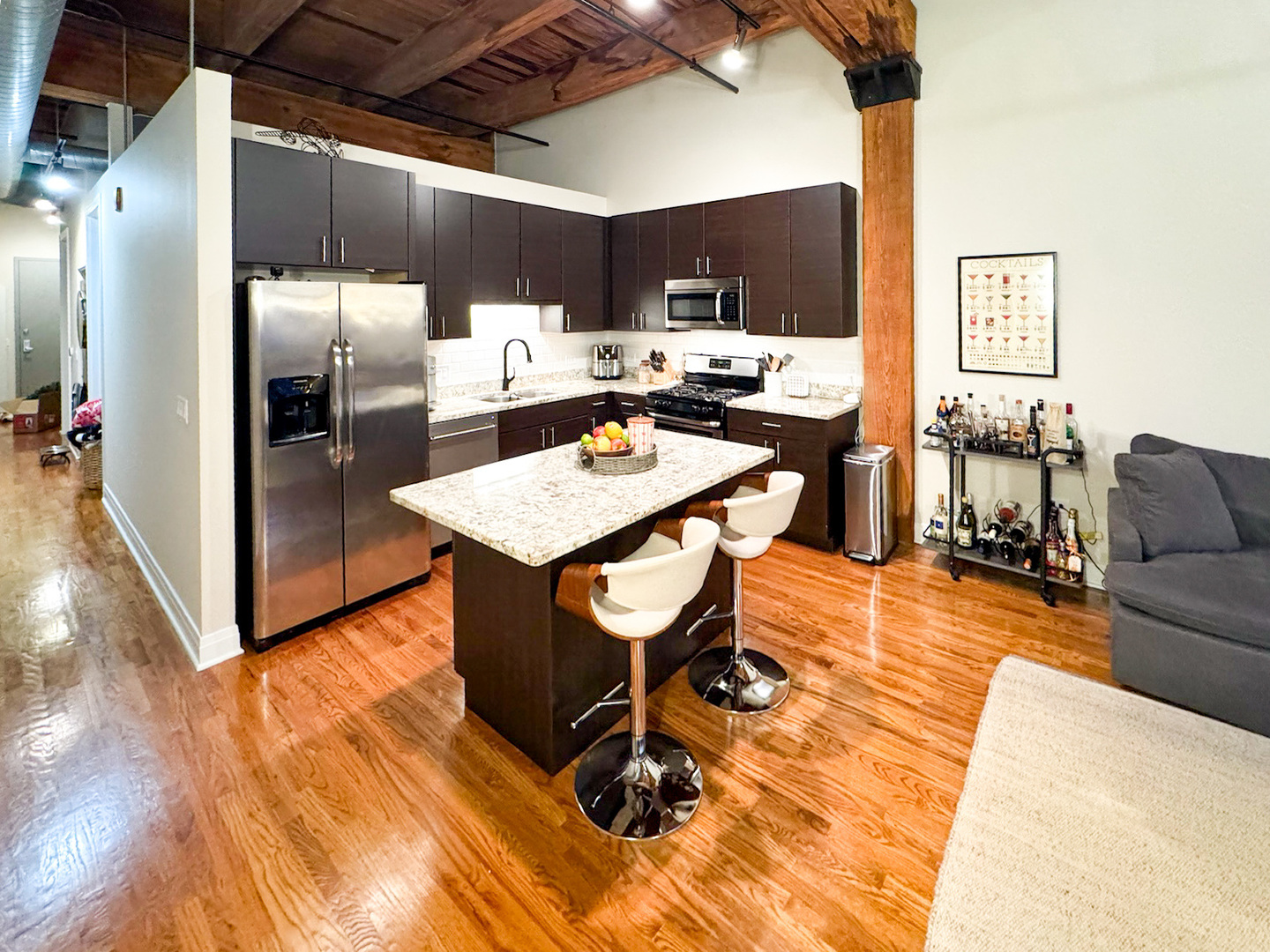770 W Gladys Avenue Unit: 305