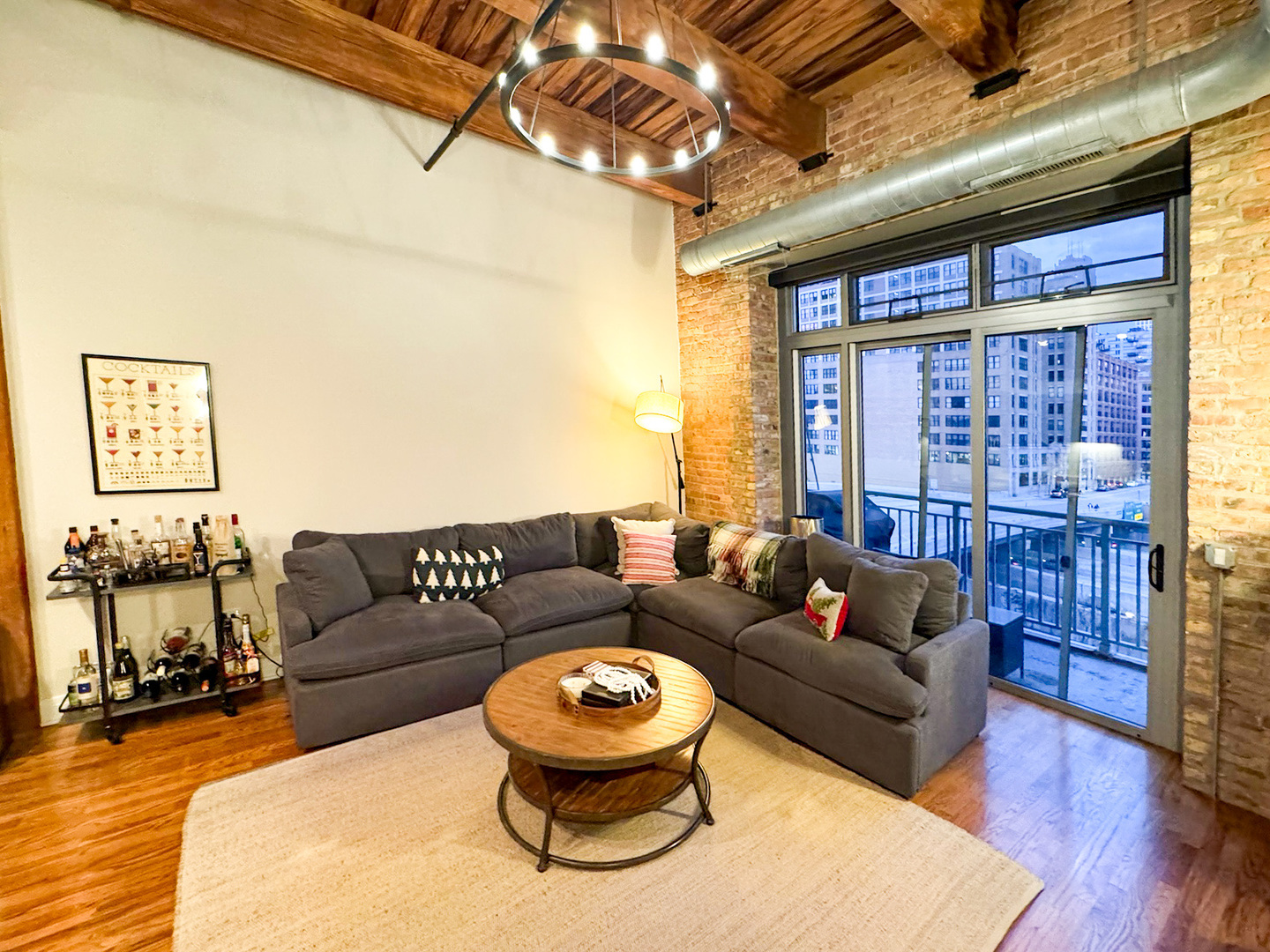 770 W Gladys Avenue Unit: 305