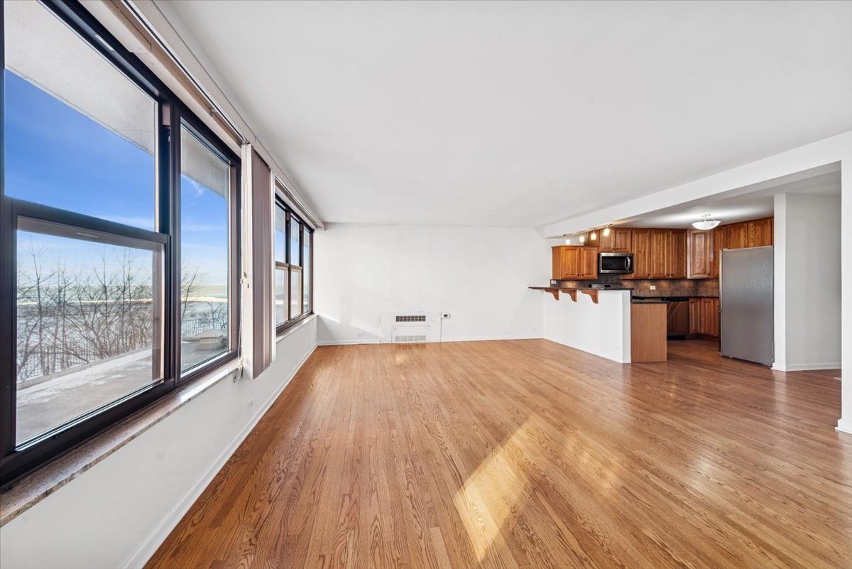 5801 N Sheridan Road Unit: 2B