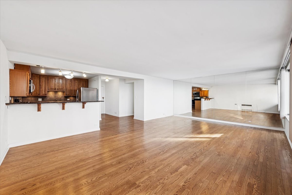 5801 N Sheridan Road Unit: 2B