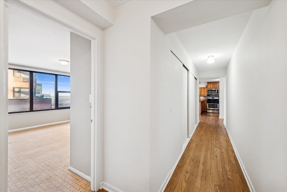 5801 N Sheridan Road Unit: 2B