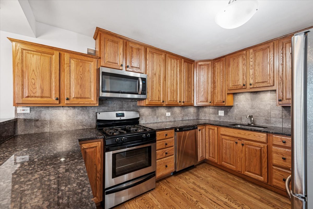 5801 N Sheridan Road Unit: 2B