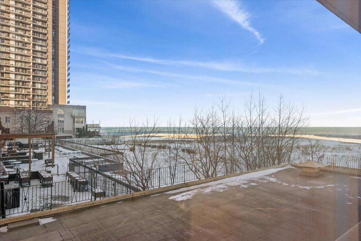 5801 N Sheridan Road Unit: 2B
