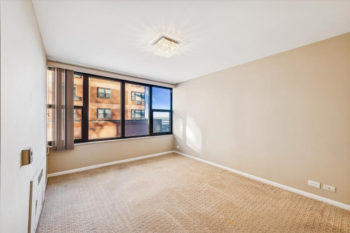 5801 N Sheridan Road Unit: 2B