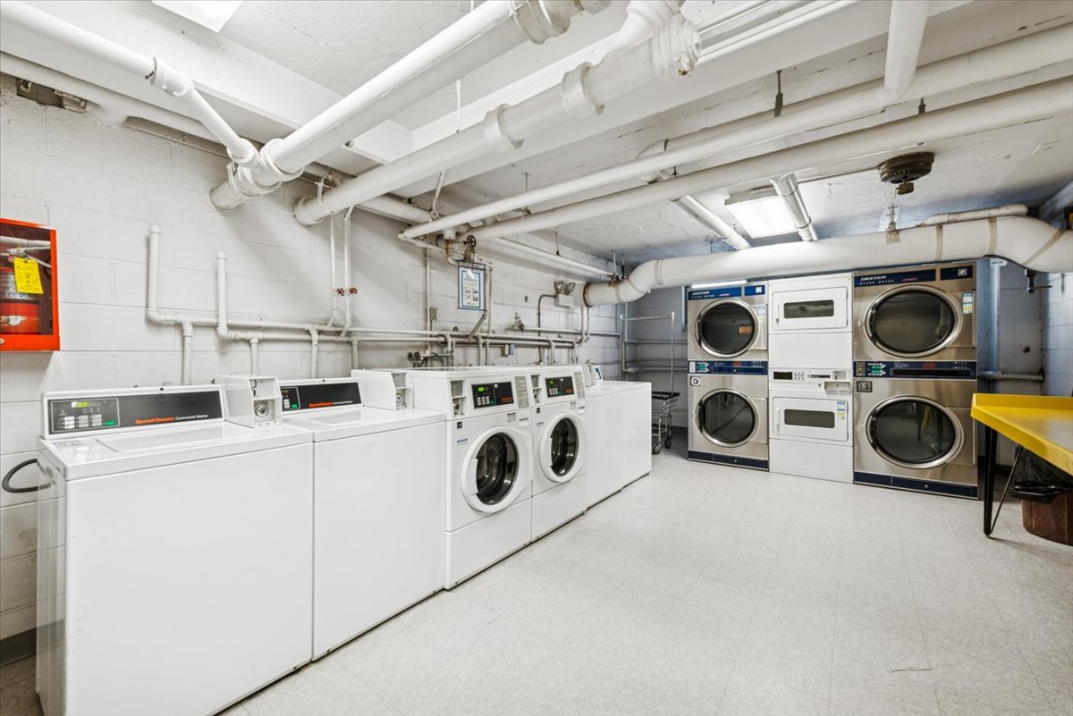 5801 N Sheridan Road Unit: 2B