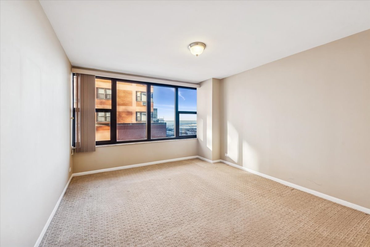 5801 N Sheridan Road Unit: 2B