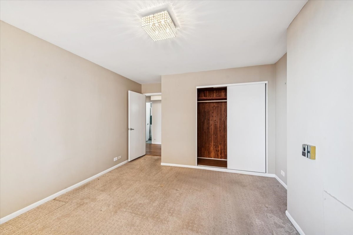 5801 N Sheridan Road Unit: 2B