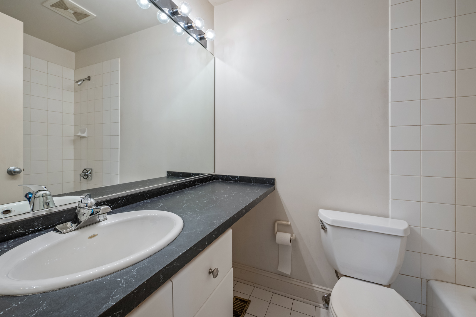 424 E North Water Street Unit: C