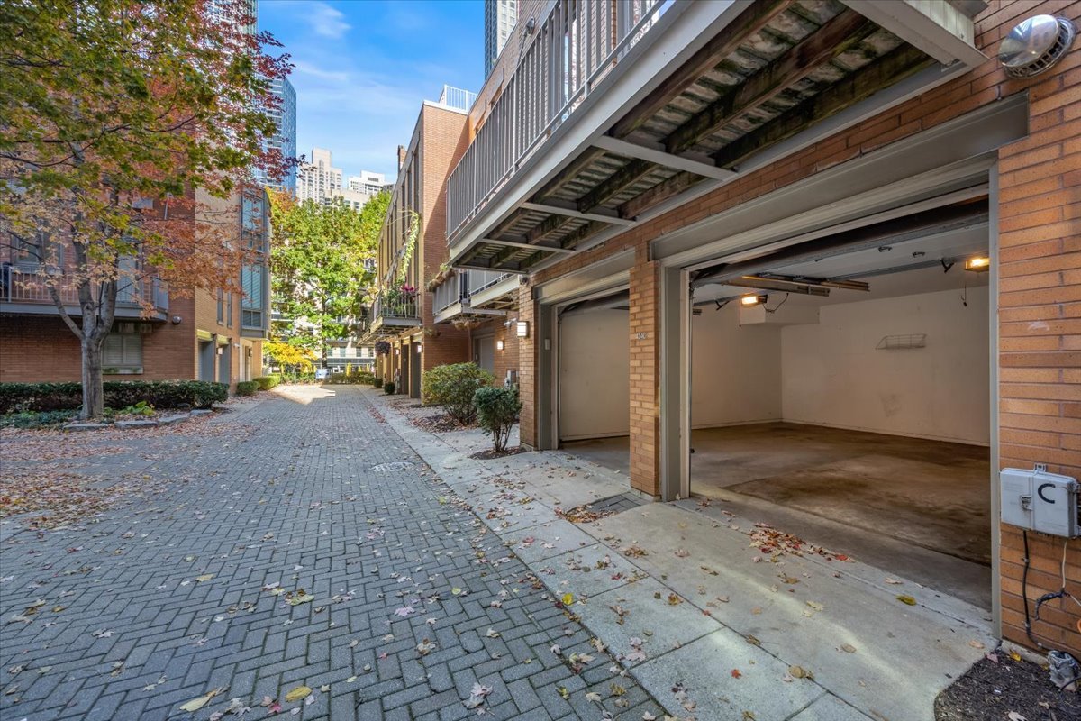 424 E North Water Street Unit: C