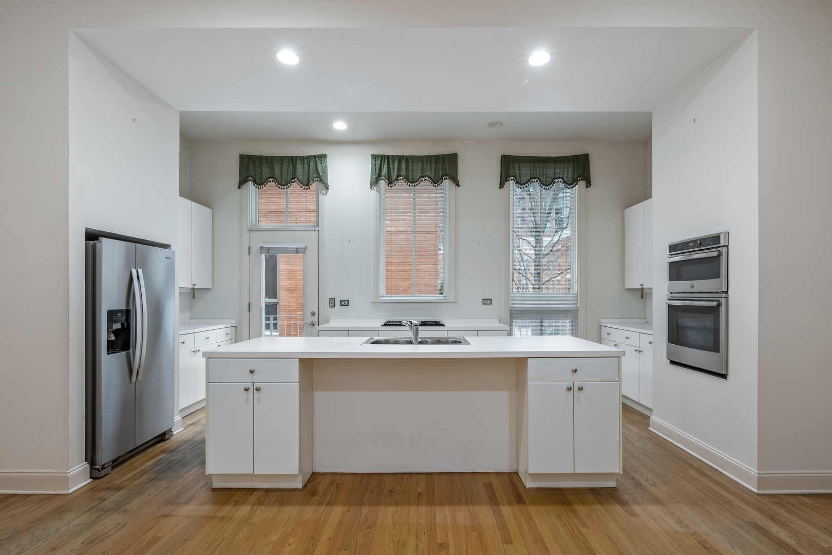424 E North Water Street Unit: C