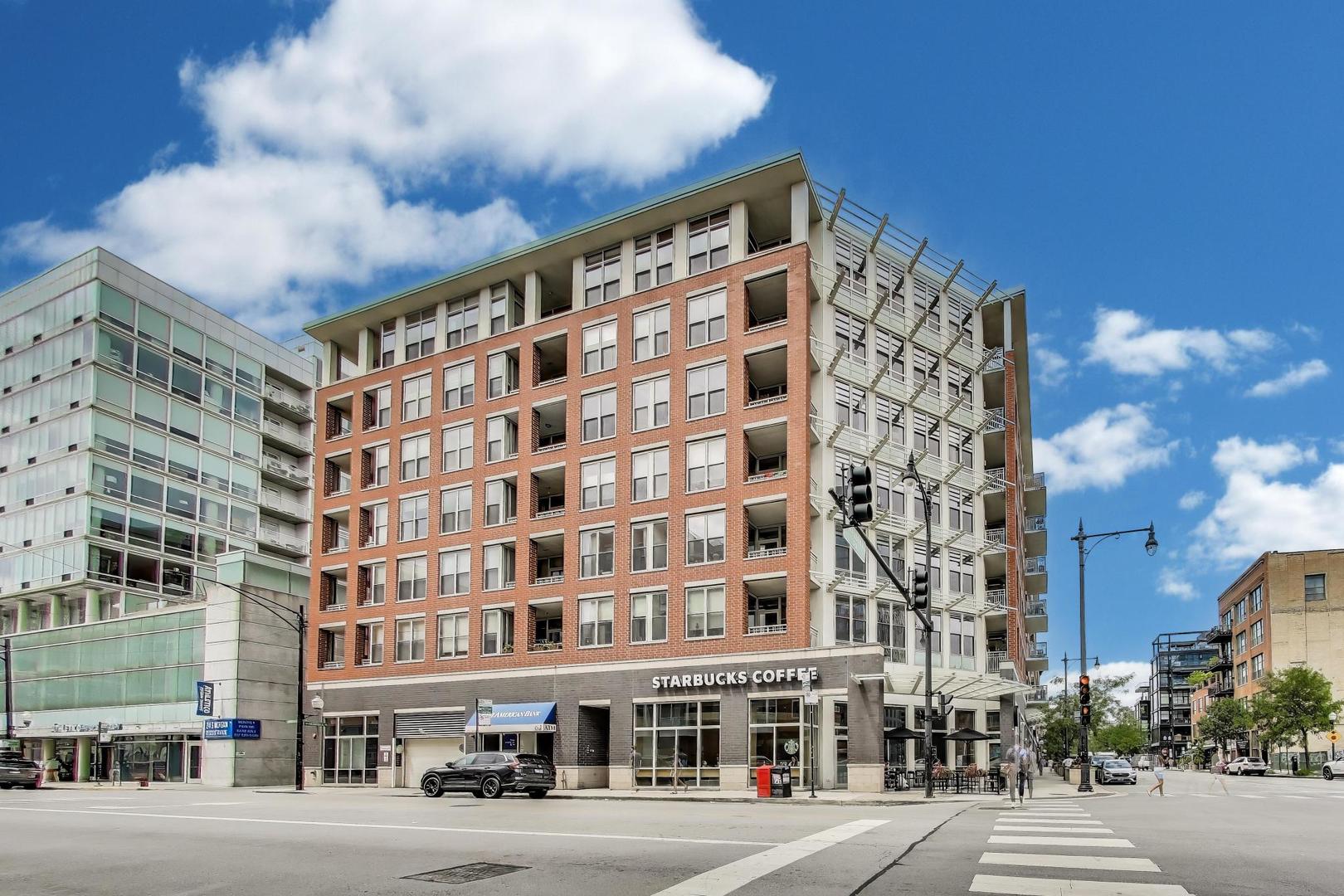 1001 W MADISON Street Unit: 704