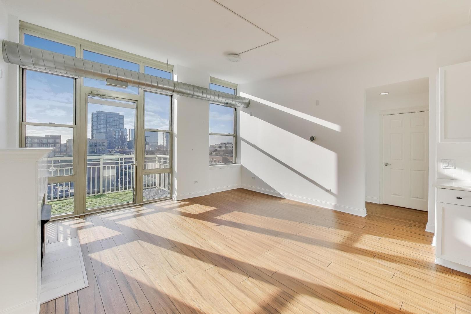 1001 W MADISON Street Unit: 704