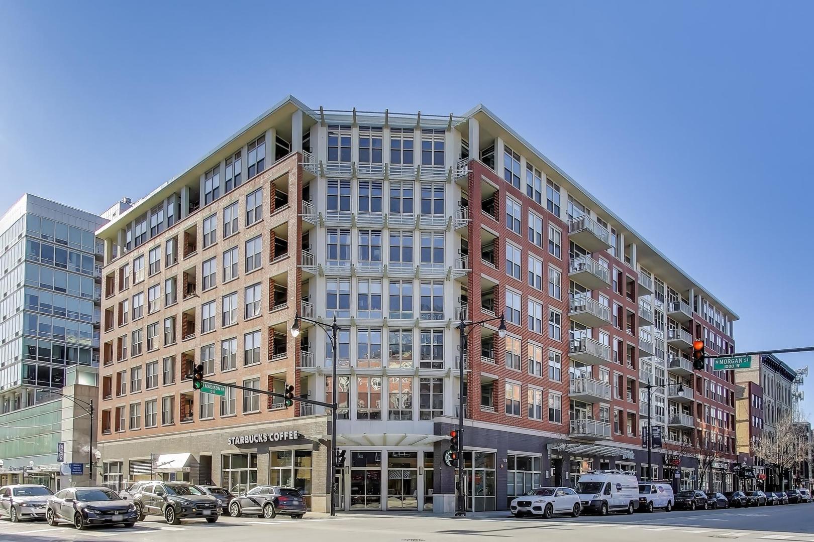 1001 W MADISON Street Unit: 704