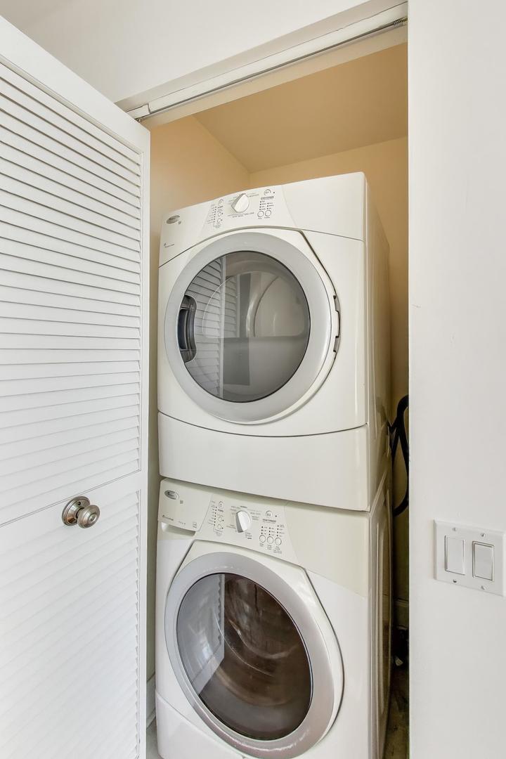 1001 W MADISON Street Unit: 704