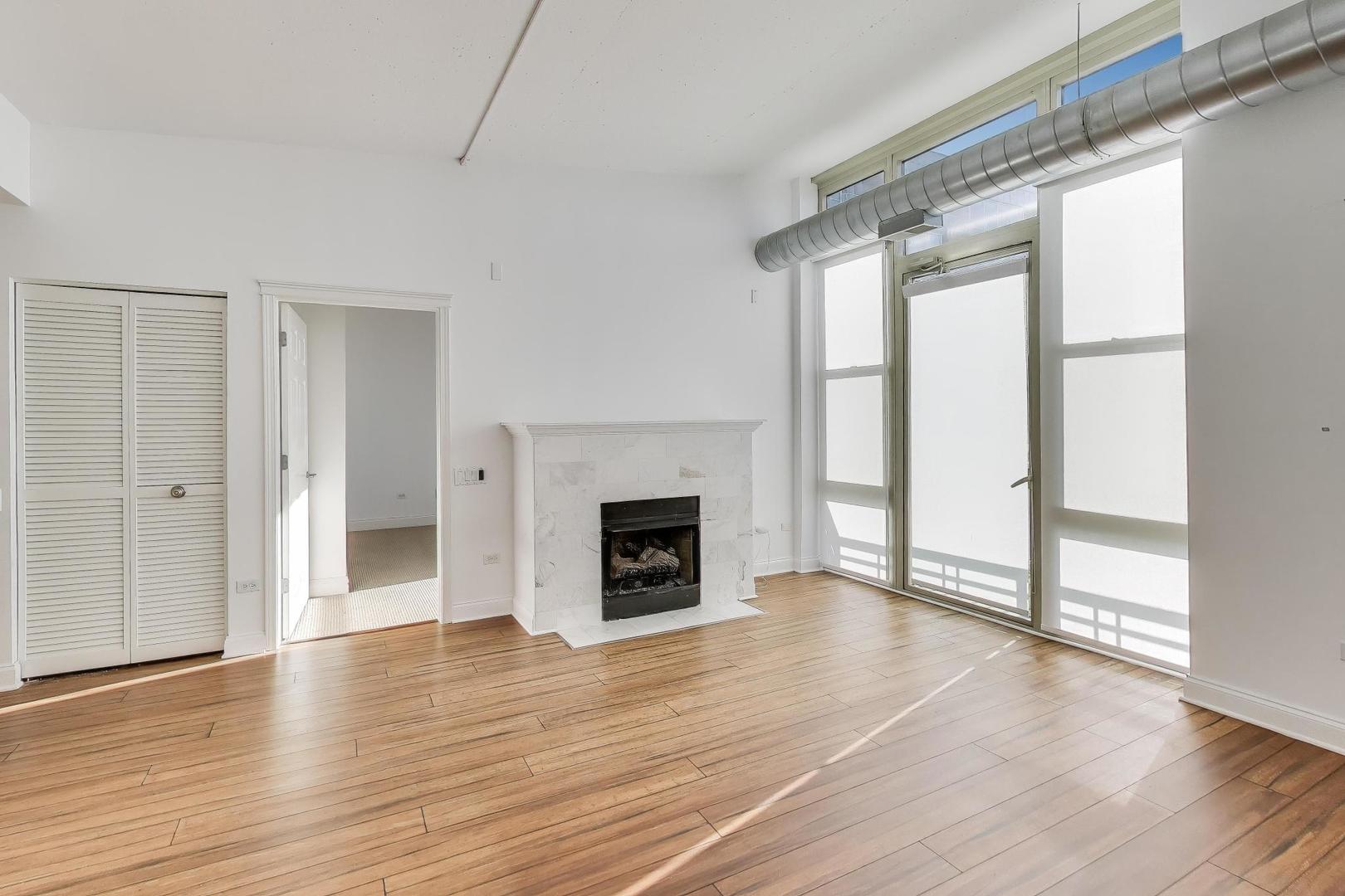 1001 W MADISON Street Unit: 704