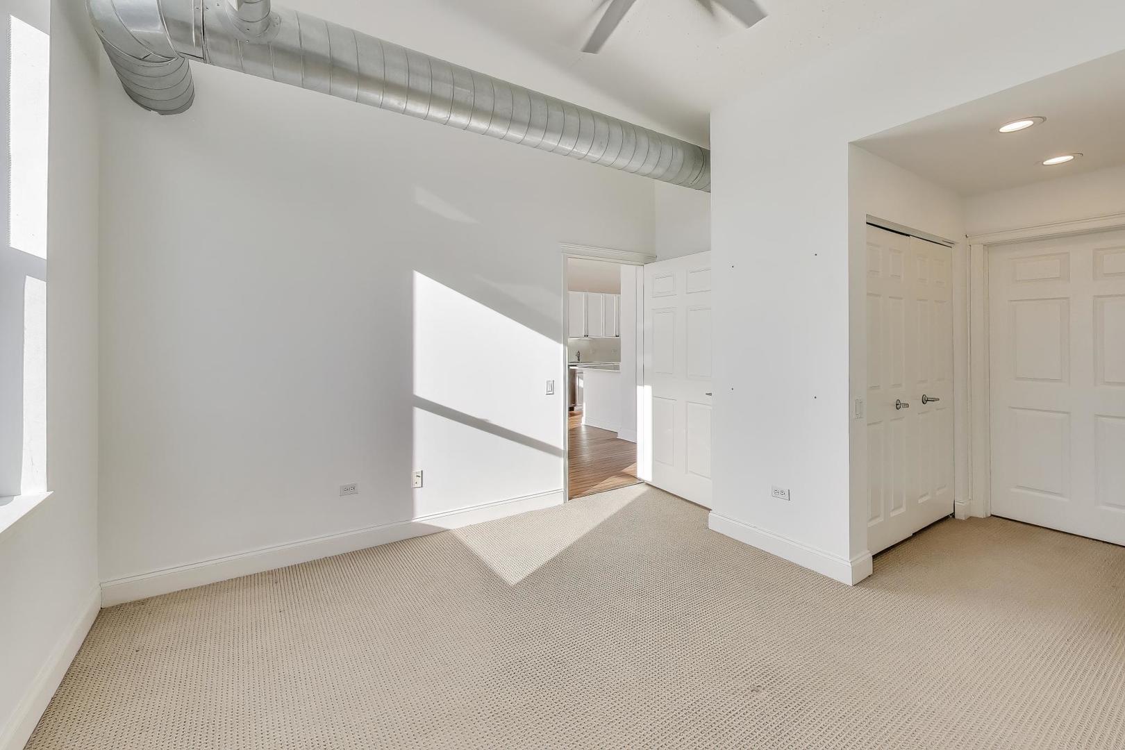 1001 W MADISON Street Unit: 704