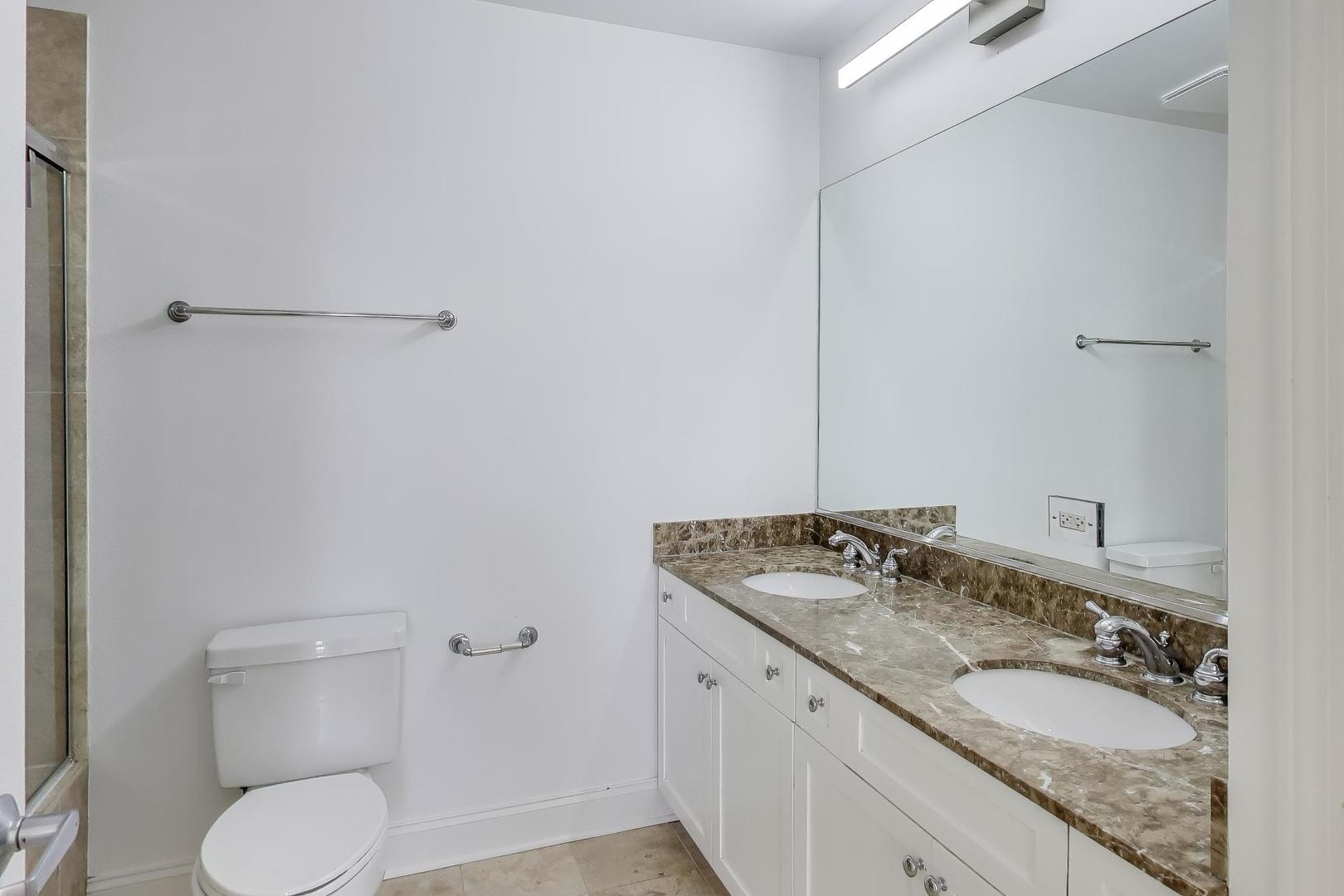 1001 W MADISON Street Unit: 704