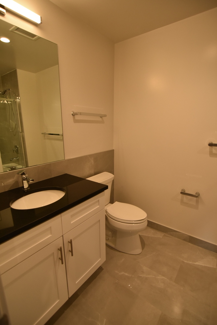 3833 N Broadway Street Unit: 313