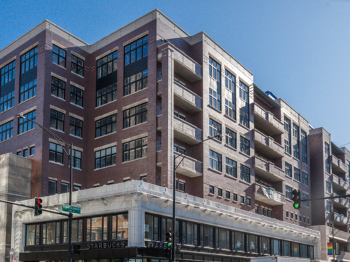 3833 N Broadway Street Unit: 313