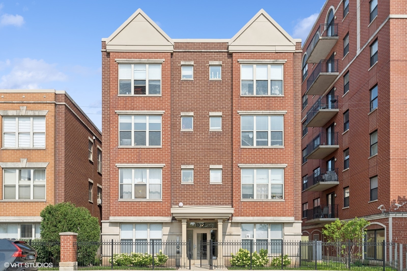 1327 N Halsted Street Unit: 3S
