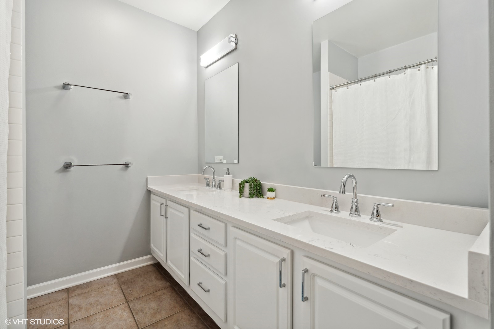 1327 N Halsted Street Unit: 3S