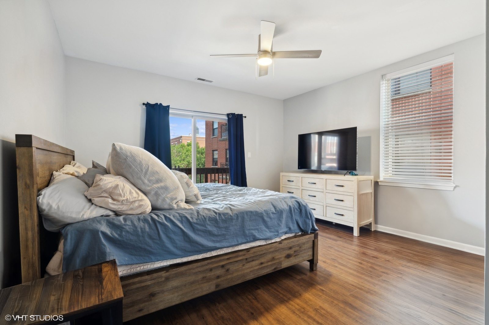 1327 N Halsted Street Unit: 3S