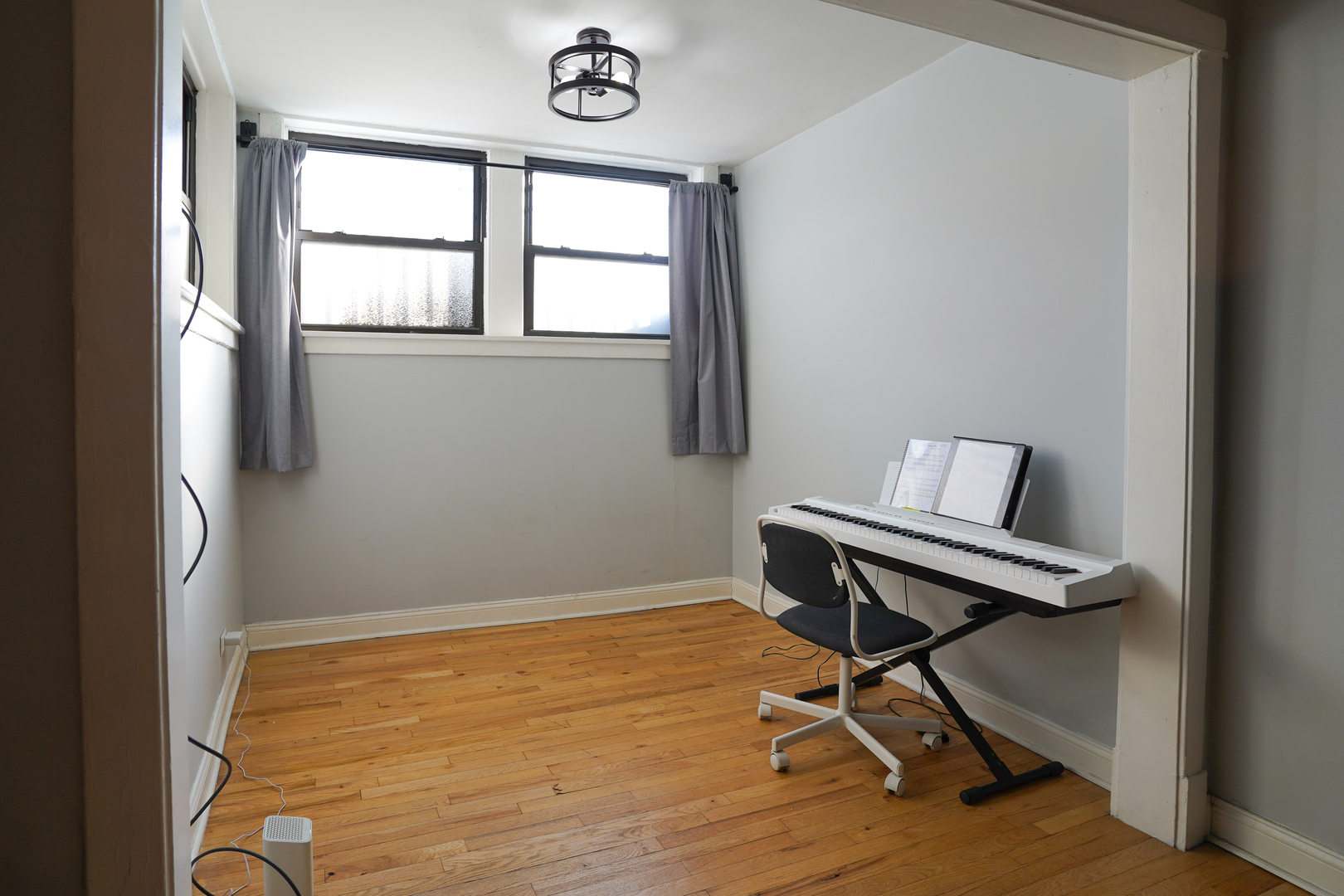 4402 N Malden Street Unit: G