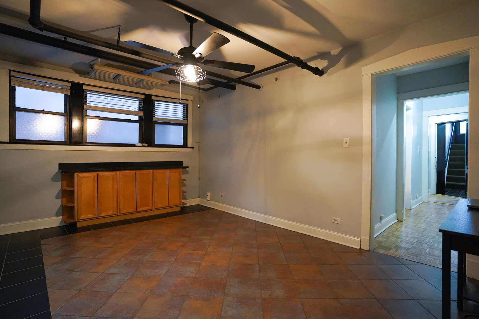 4402 N Malden Street Unit: G