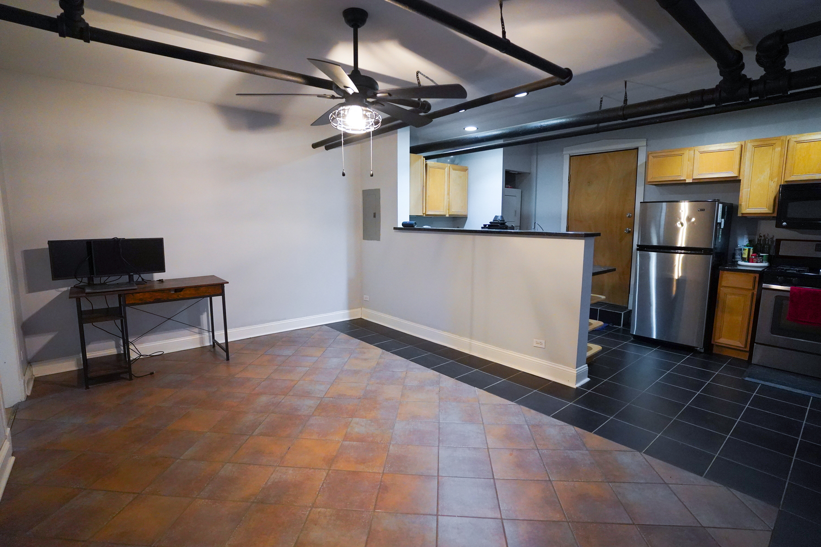 4402 N Malden Street Unit: G