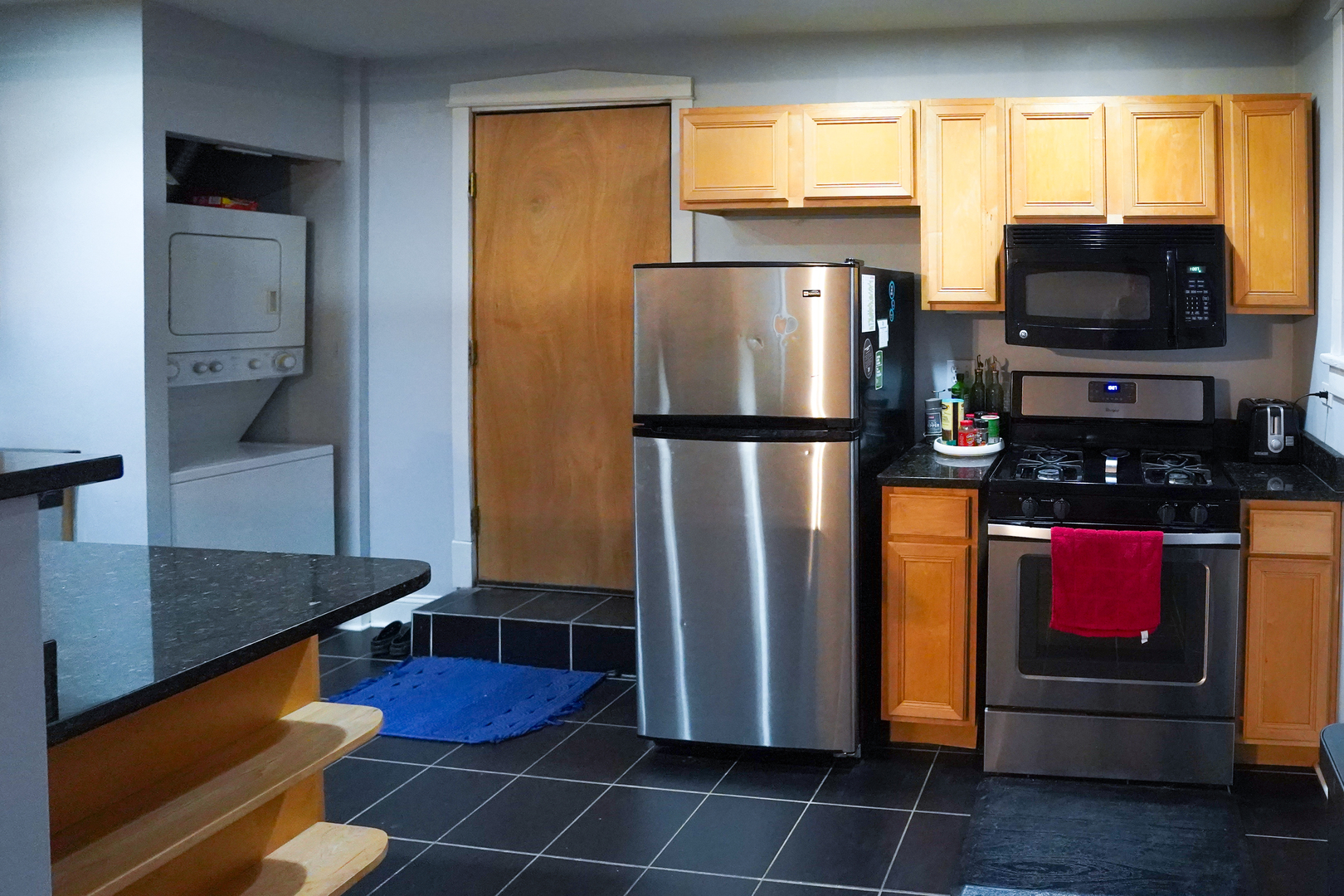 4402 N Malden Street Unit: G