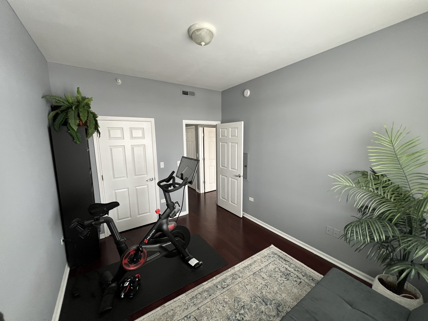 390 S Western Avenue Unit: 706