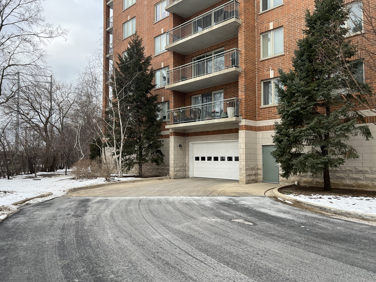 390 S Western Avenue Unit: 706