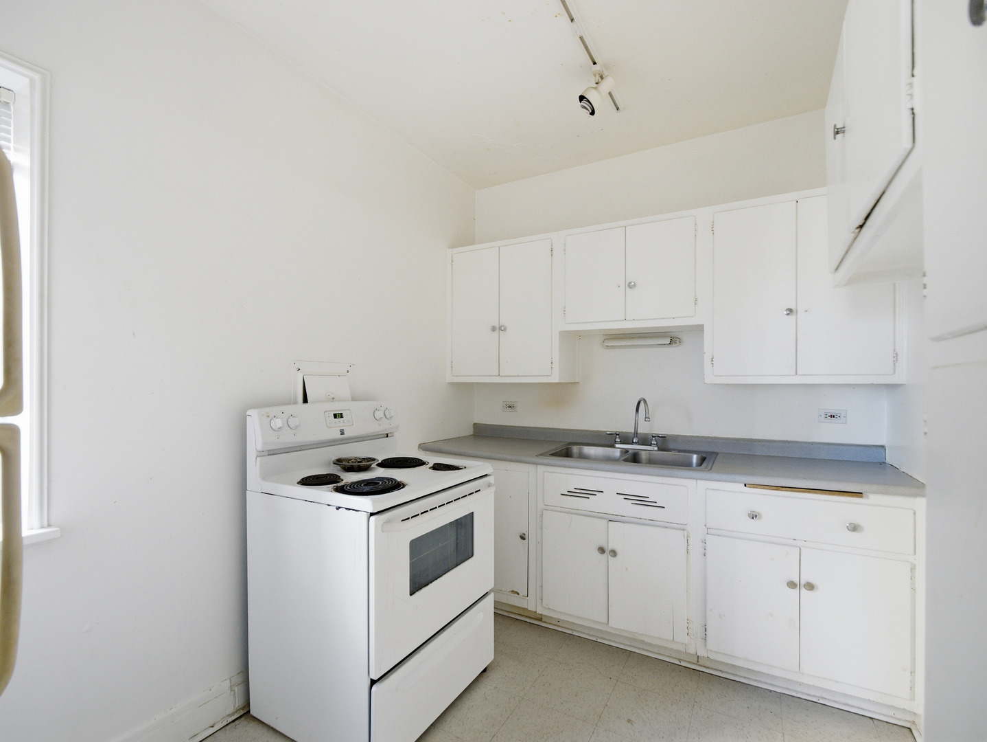 5056 N Marine Drive Unit: A6