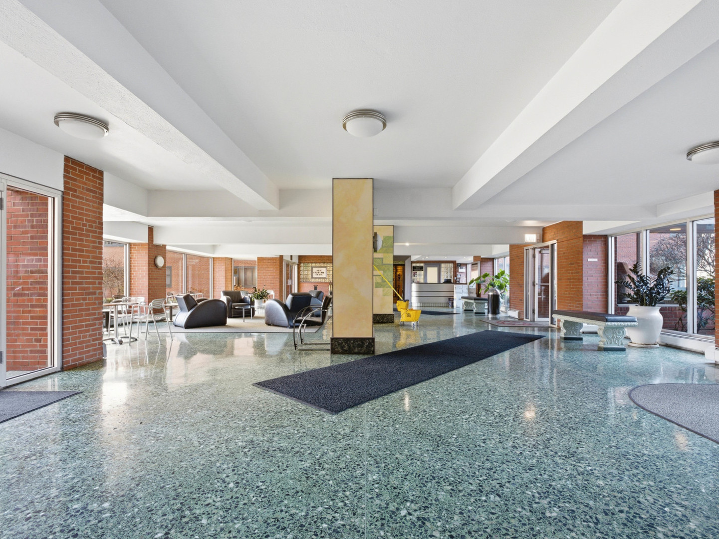 5056 N Marine Drive Unit: A6