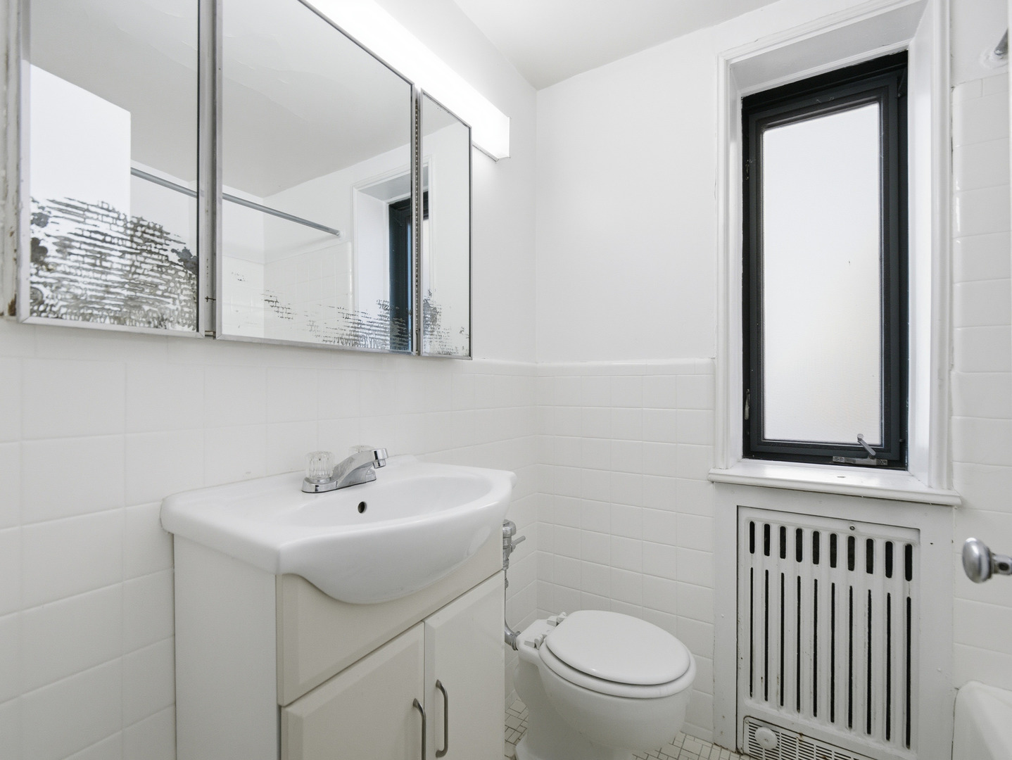 5056 N Marine Drive Unit: A6