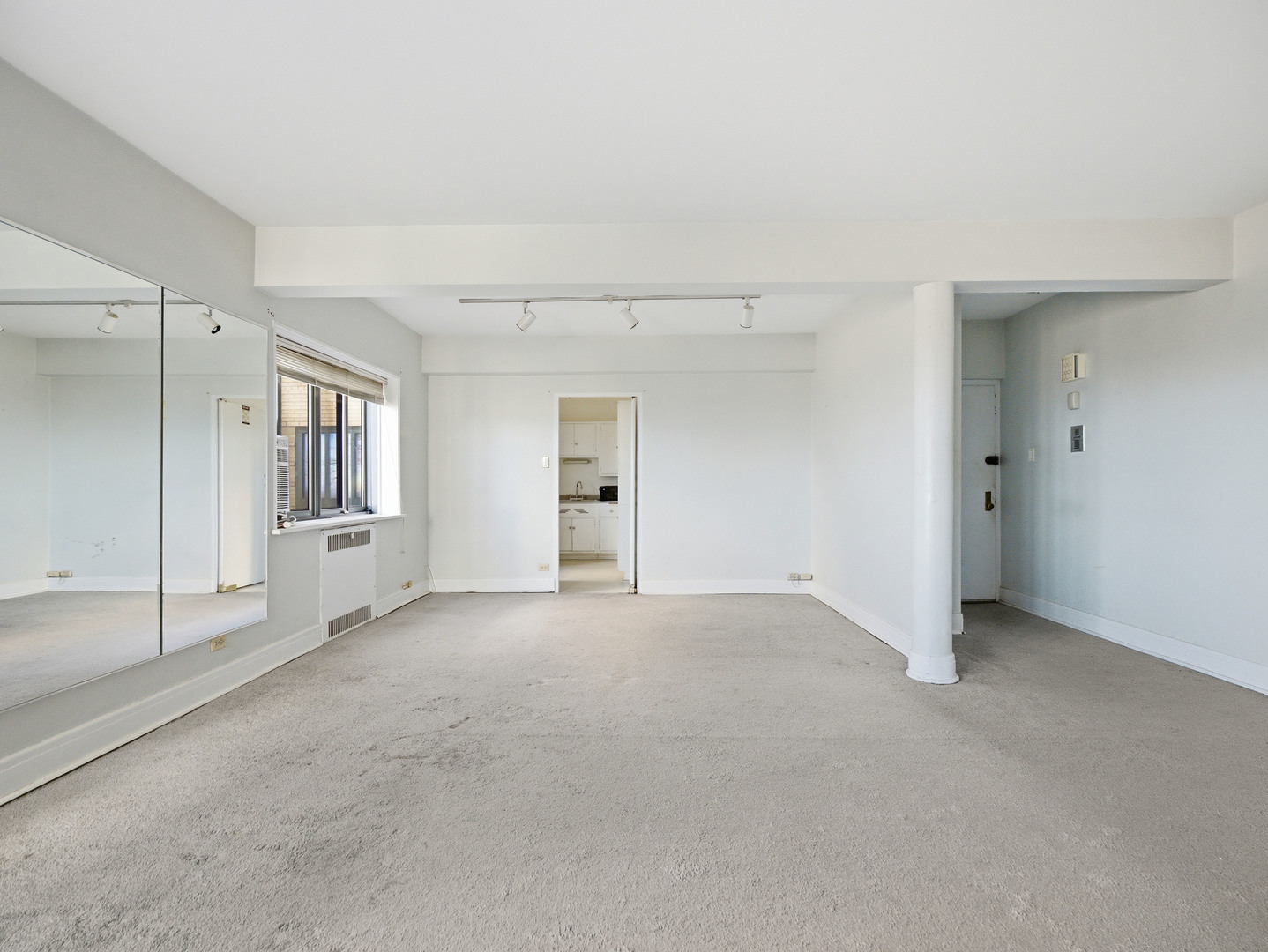 5056 N Marine Drive Unit: A6