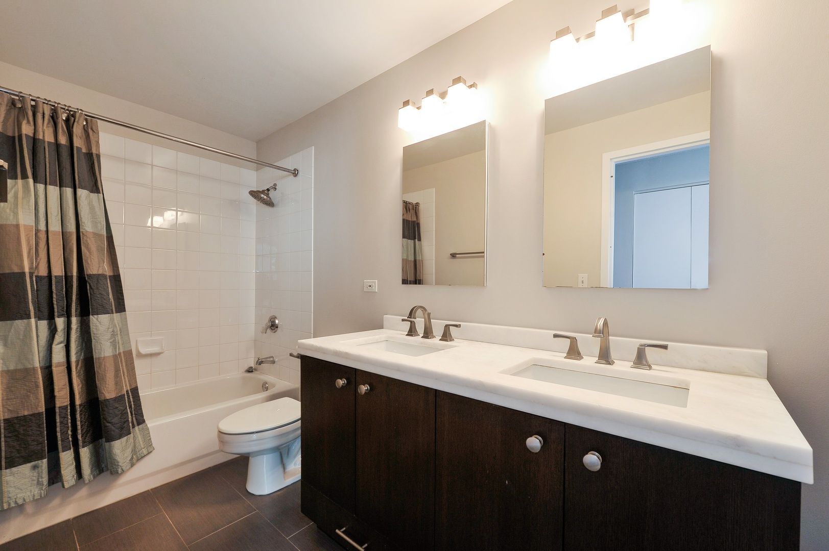2 E Erie Street Unit: 1611