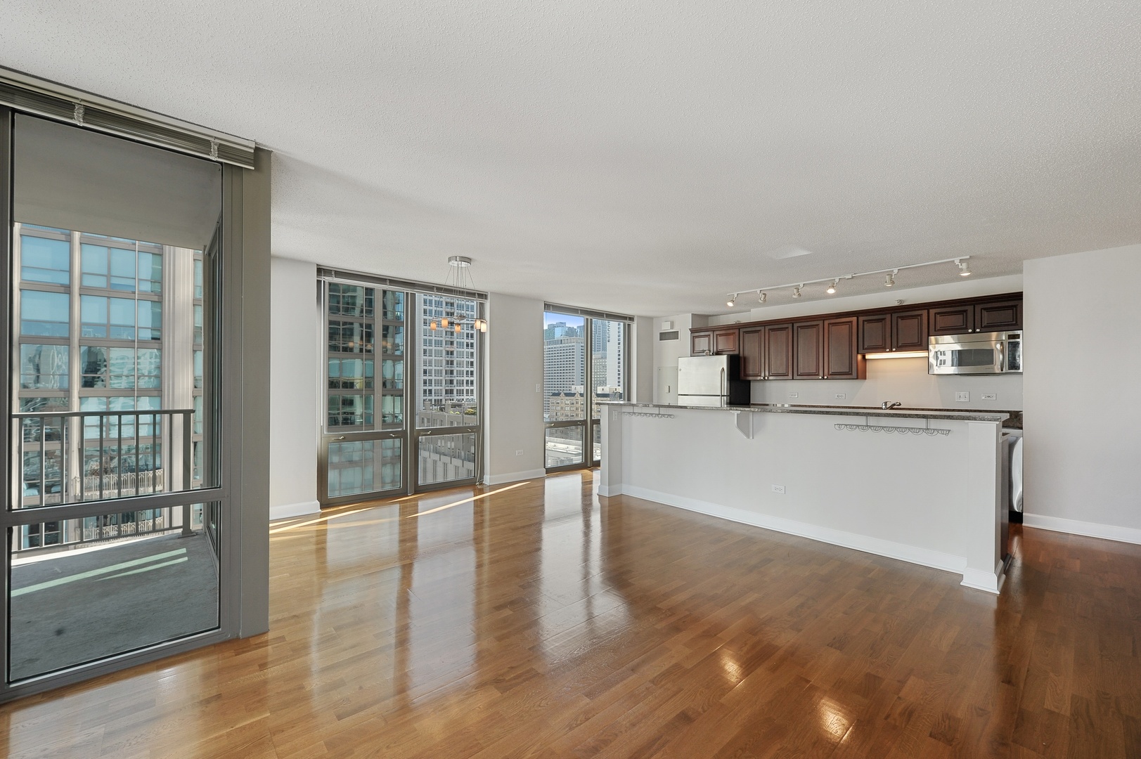 2 E Erie Street Unit: 1611