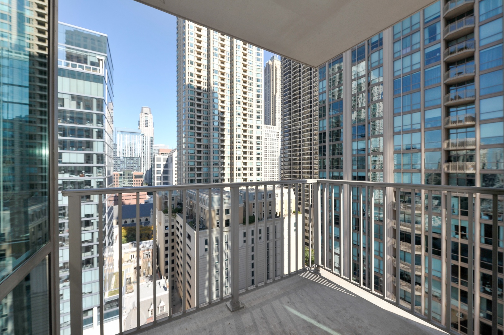 2 E Erie Street Unit: 1611