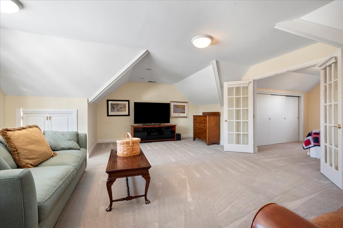 4 Steeple Chase Lane